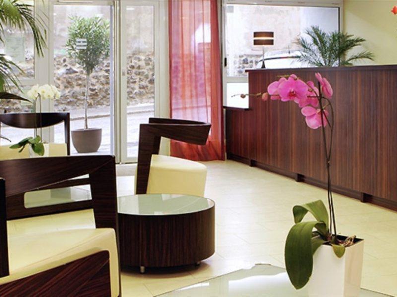 Adagio Access Saint Charles Aparthotel 3*